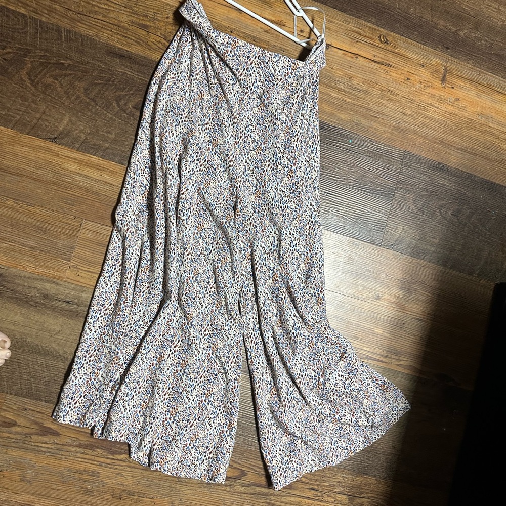 Petal & Pup Beige Floral Wide-Leg Pants - Picture 3 of 5